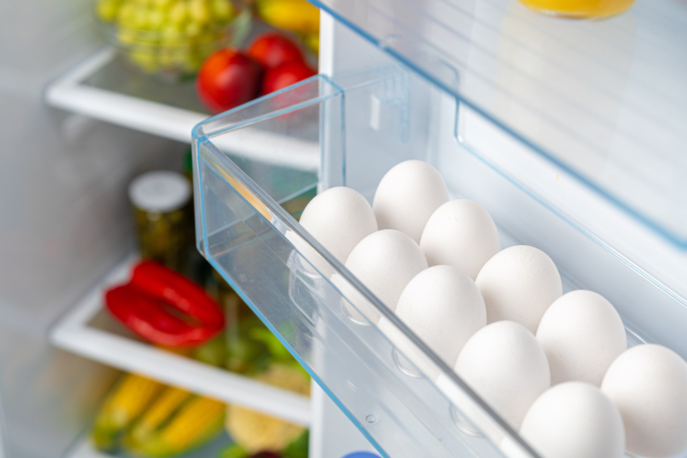 pack-eggs-fridge-shelf-close-up