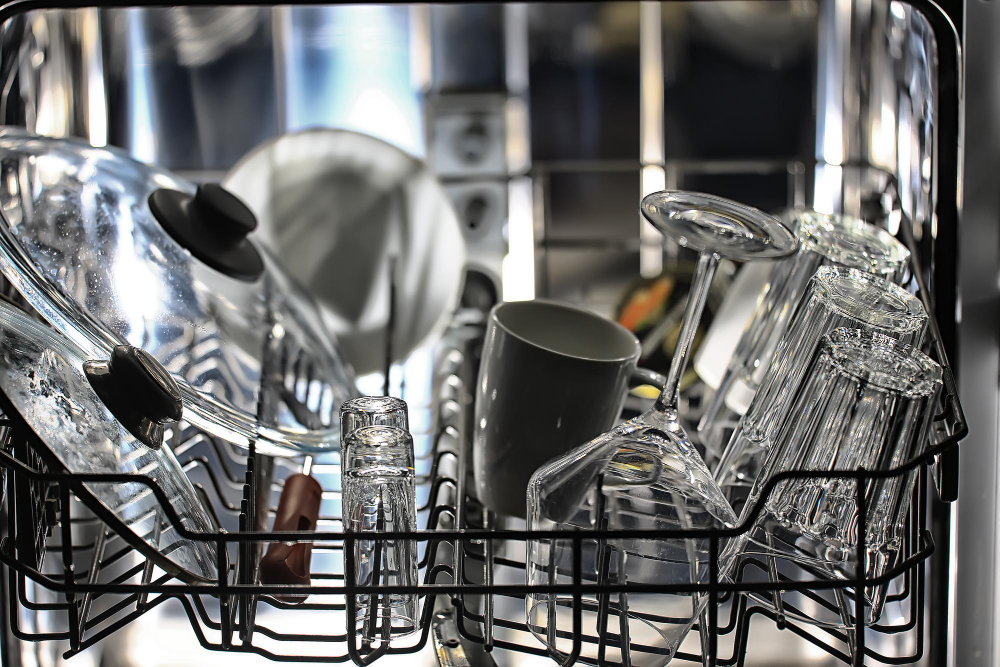 dishes-open-dishwasher-home-style-lifestyle-cleanliness-convenience-background