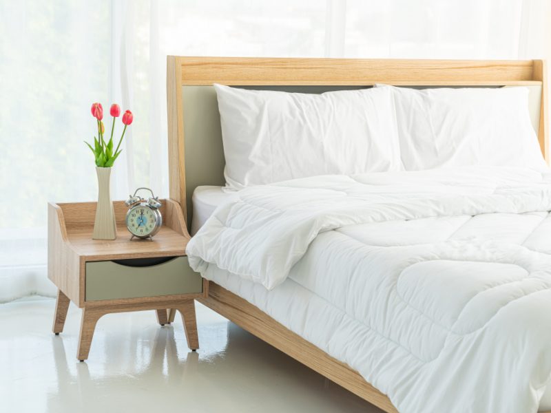 Pro kvalitní spánek je důležitá nejen výměna povlečení. Péči zaslouží matrace, rošty i celá ložnice